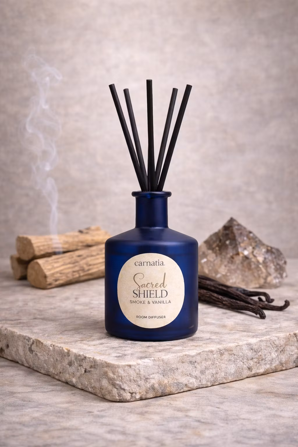 Carnatia Starry Spell – Sacred Shield (Smoke & Vanilla), doftpinnar (150 ml)