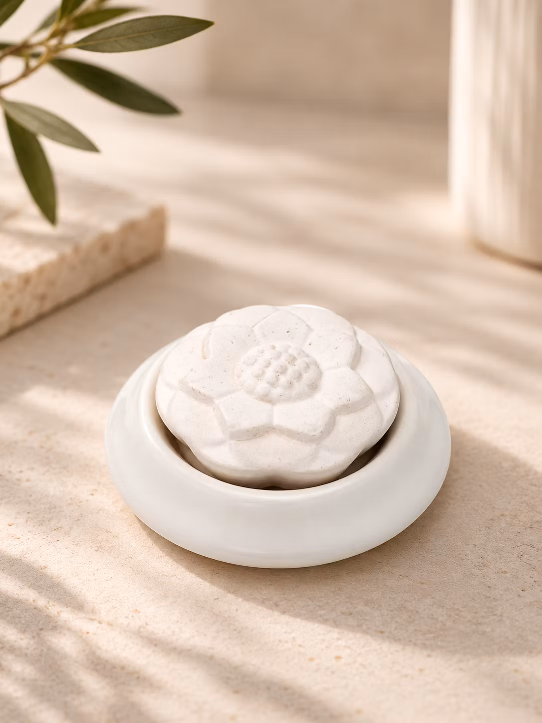 Aromasten Lotus – doftspridare för eteriska oljor, Vit