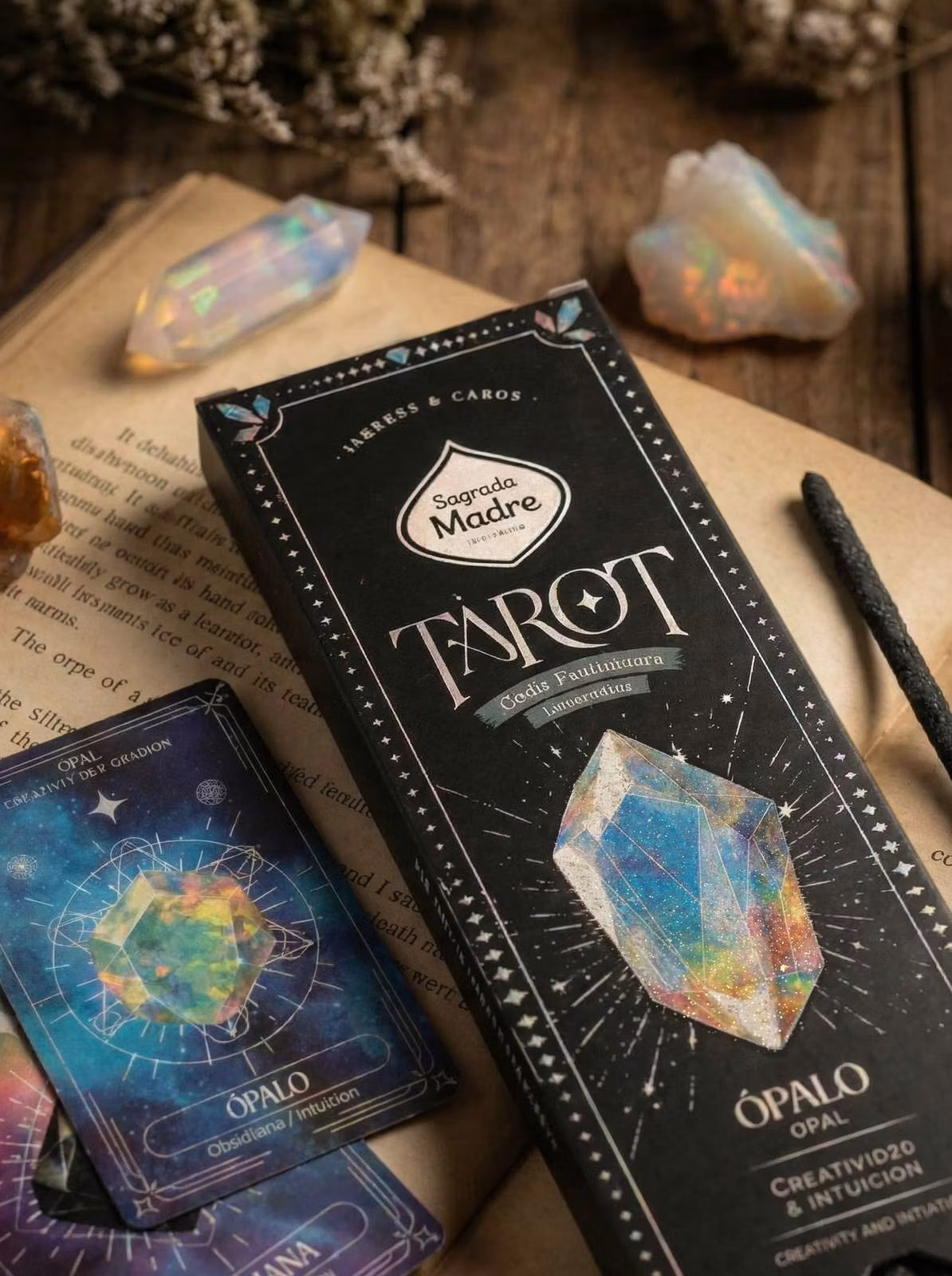 Tarot Gems Opal rökelsepinnar med doft av Olibanum & Myrra