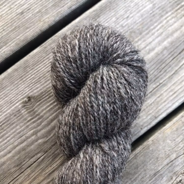 Tukuwool Fingering 50g (25 g vid handfärgat)