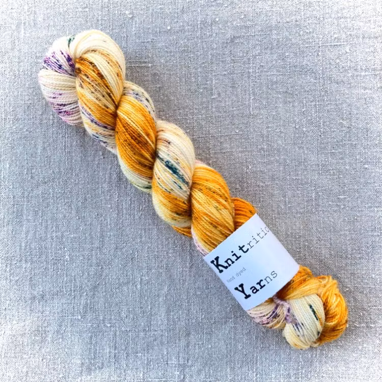 Knitritious´Yarns MSock 365m/100g