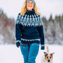 Garnkit Tusseladd Polar Marinblå av Linka Neumann
