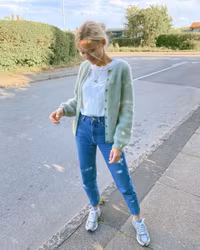 Novice Cardigan - Mohair Edition - Petiteknit
