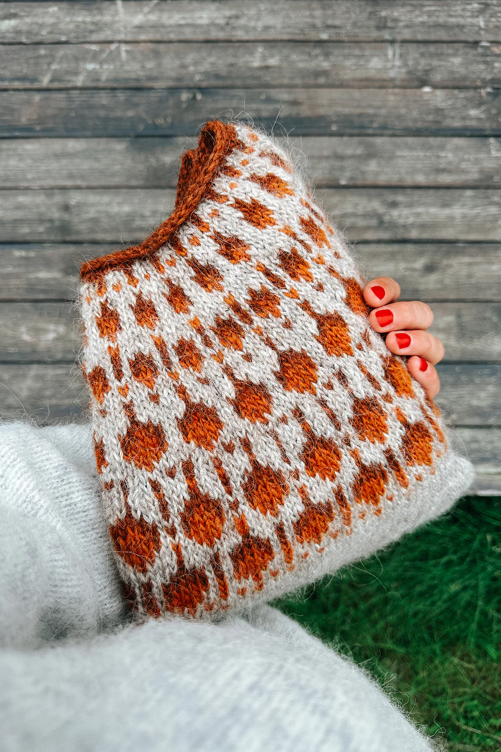 Sisu Knitwear - Cloudberry (Multebær) Sweater (PDF)