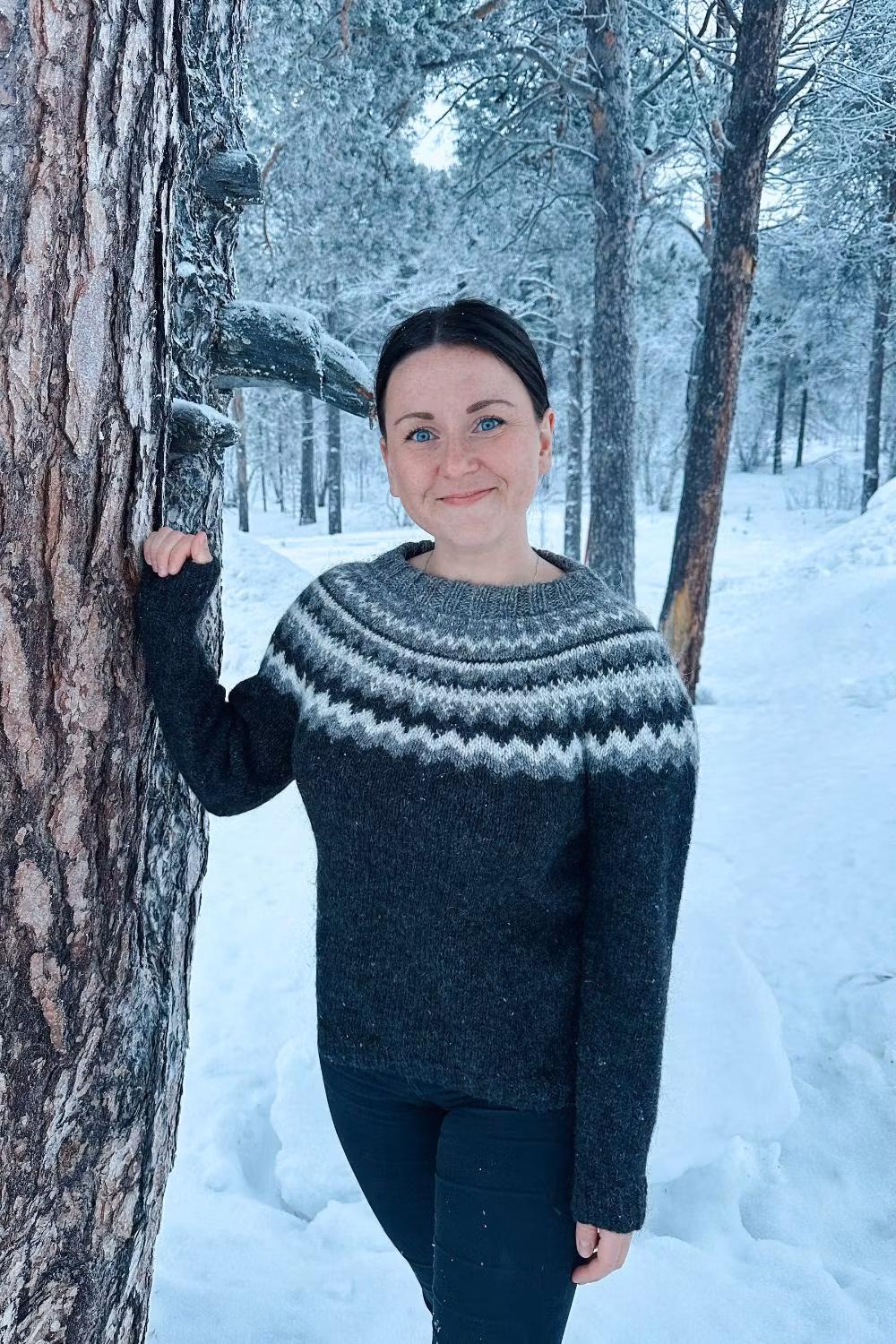 Sisu Knitwear - Bárru Black Sweater (PDF)