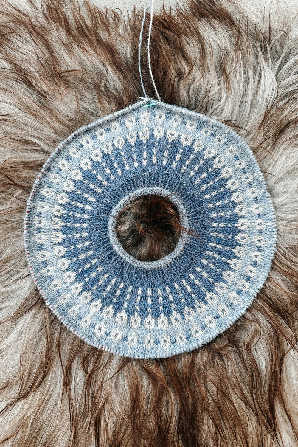 Sisu Knitwear - Lohi Sweater top down (PDF)