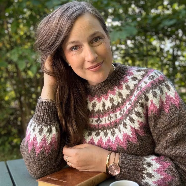 Kastali sweater KAL garnkit - dam cropped Winter Rose