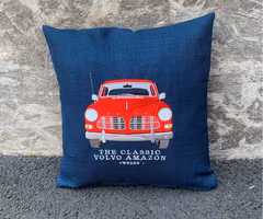 "The Classic Volvo Amazon – Sweden –" kuddfodral mörkblå