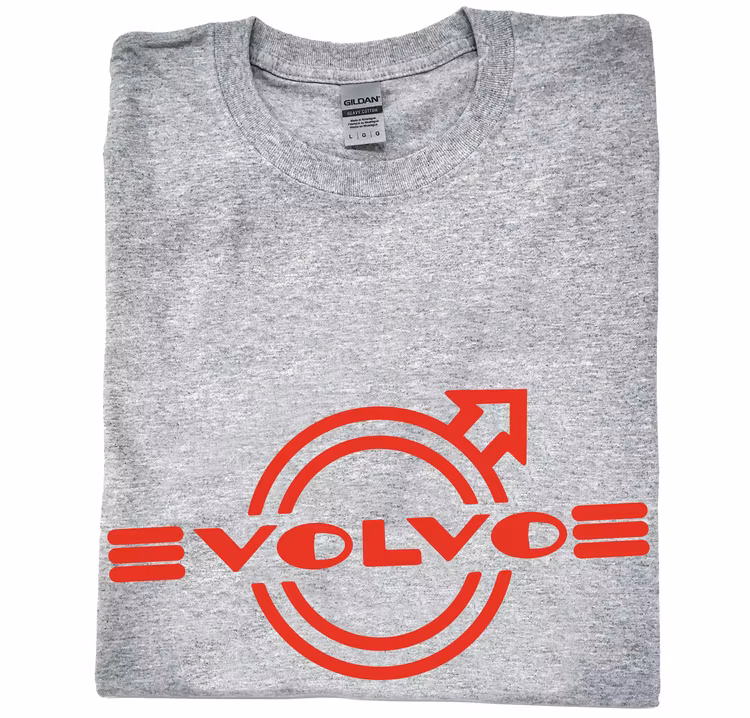 Grå T-shirt, herr. Volvo "60-tal" i rött