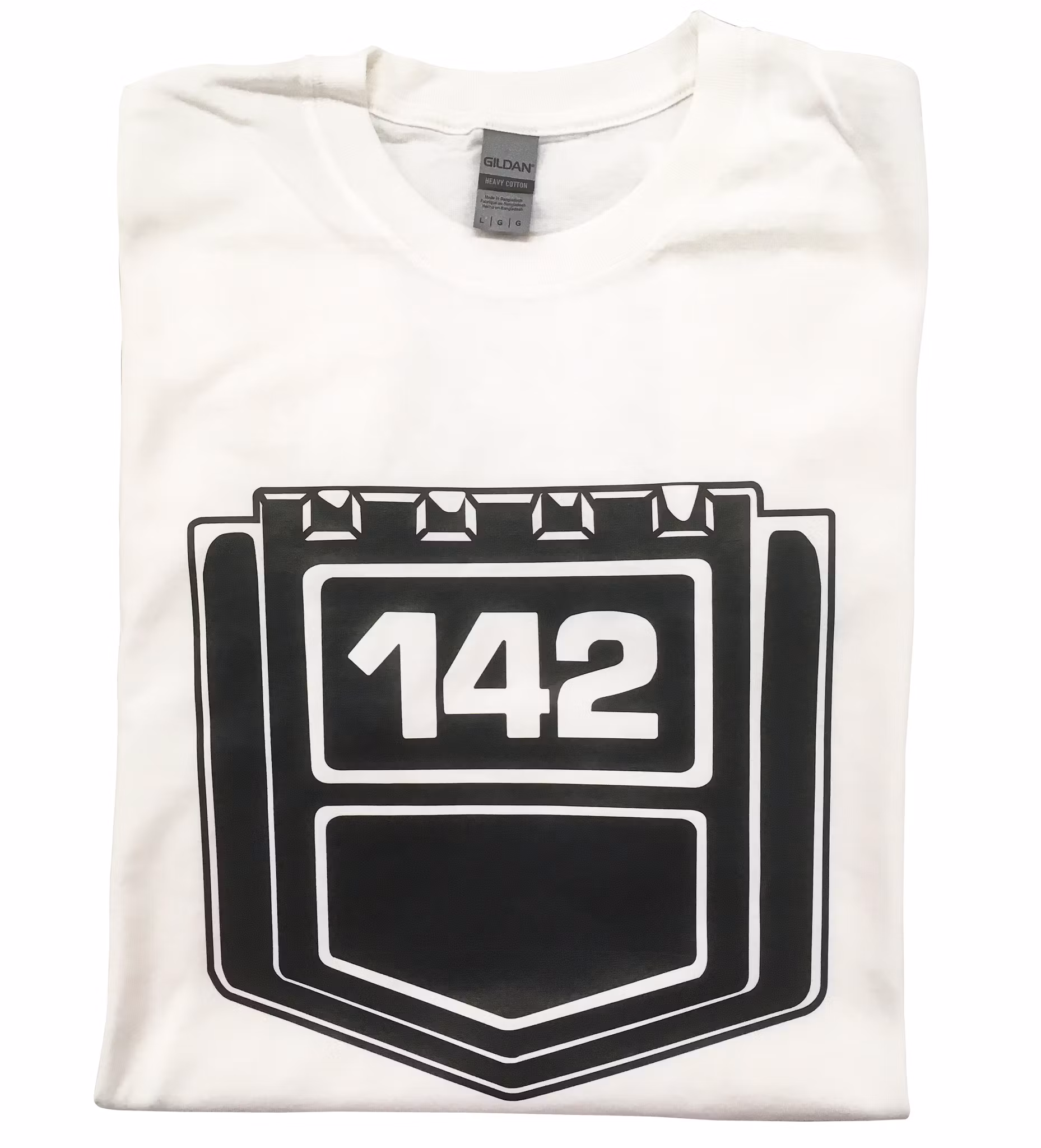 Vit T-shirt, herr. Volvo 142-emblem (strl large)