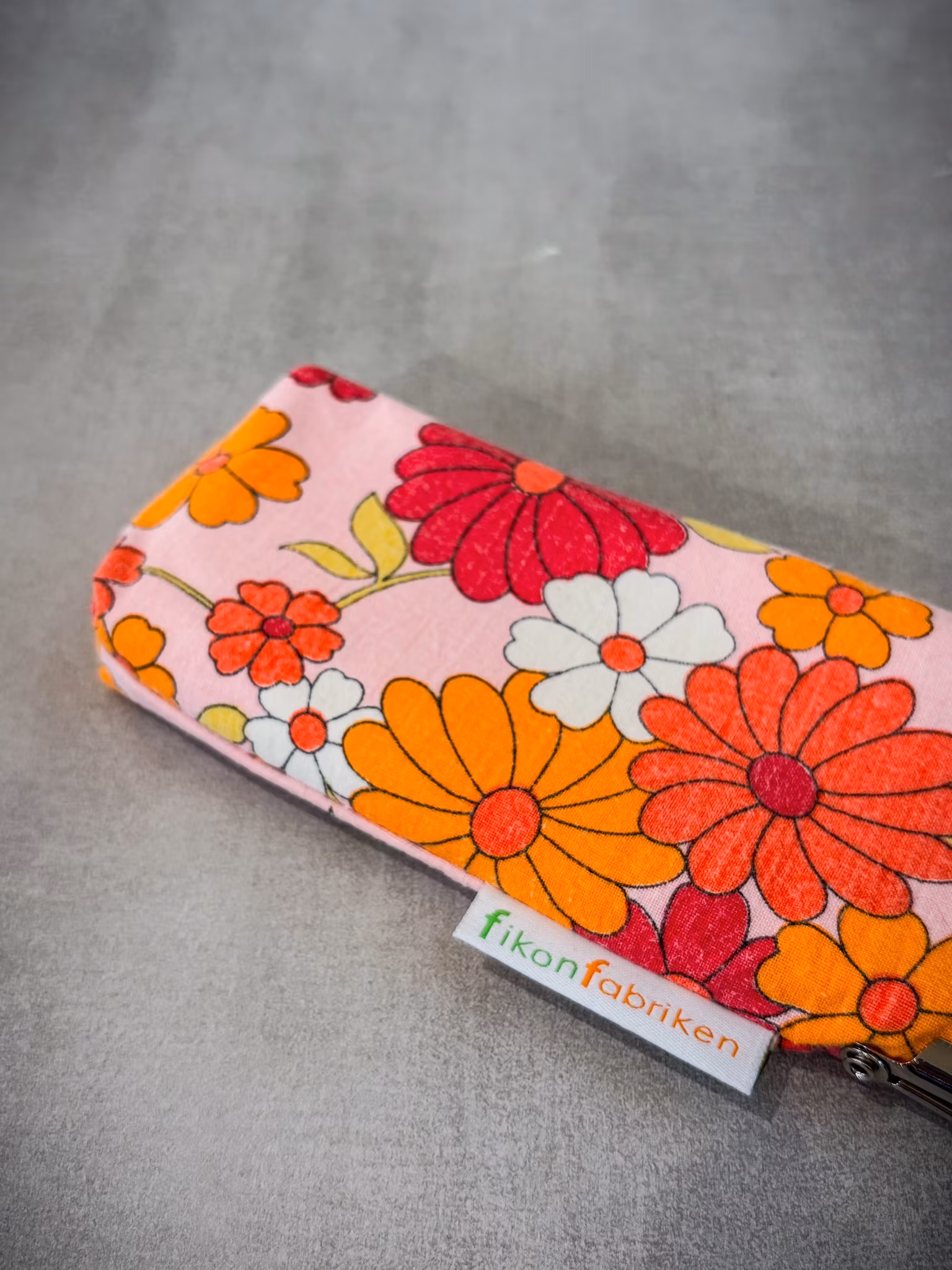 Glasögonfodral blommor - Stefanie Hums