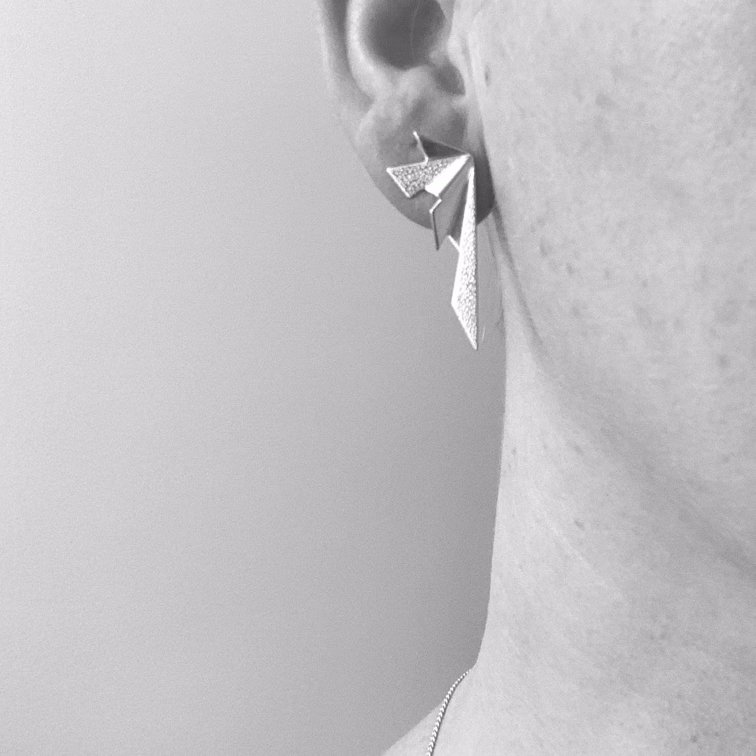 UNBOUND medium örhängen - Tess Jordan