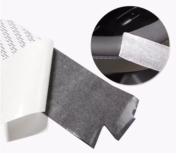 Alcantara mittkonsol