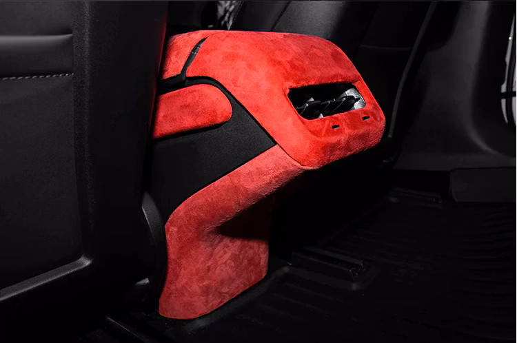 Alcantara inlägg baksäte