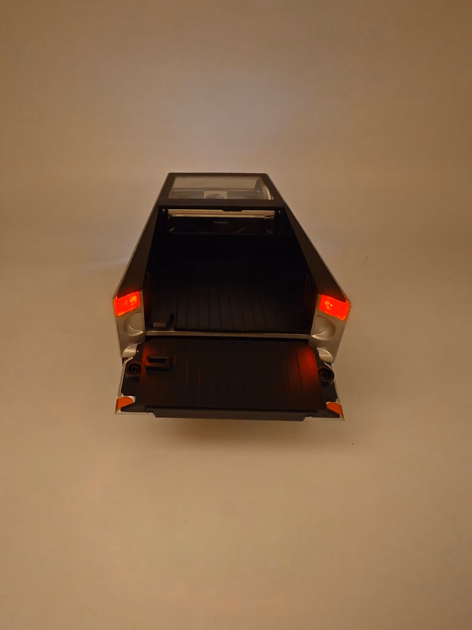 Cybertruck modellbil