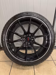 Vinterhjul Model 3 black 19 tum