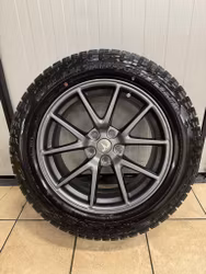 Vinterhjul Model Y 18 tum