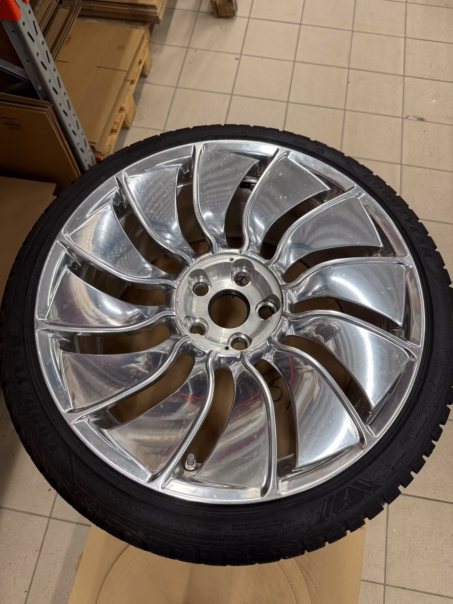 Vinterhjul Model 3 19 tum