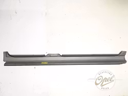 Reparasjonspanel kanal venstre (4-dørs)