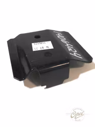 Festebrakett støtfanger venstre ytre bak