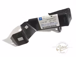 Festebrakett støtfanger høyre indre foran