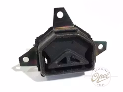 Motorfeste høyre fremre