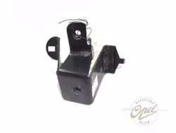 Festebrakett støtfanger høyre indre foran