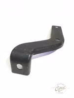 Festebrakett støtfanger høyre indre foran