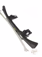 Låseplate med radiatorfester