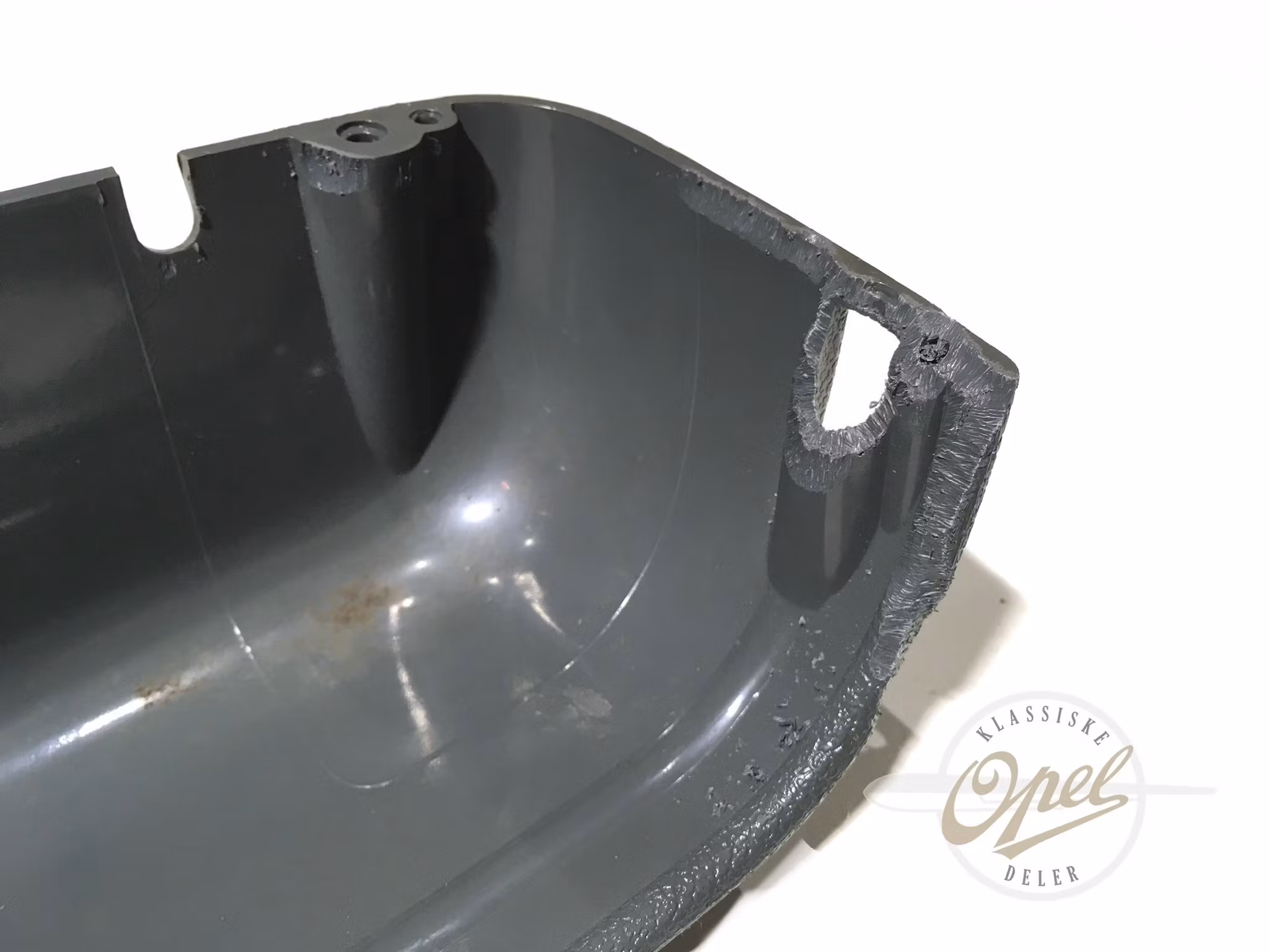 Oppbevaringsrom til fordør (STOR SKADE)