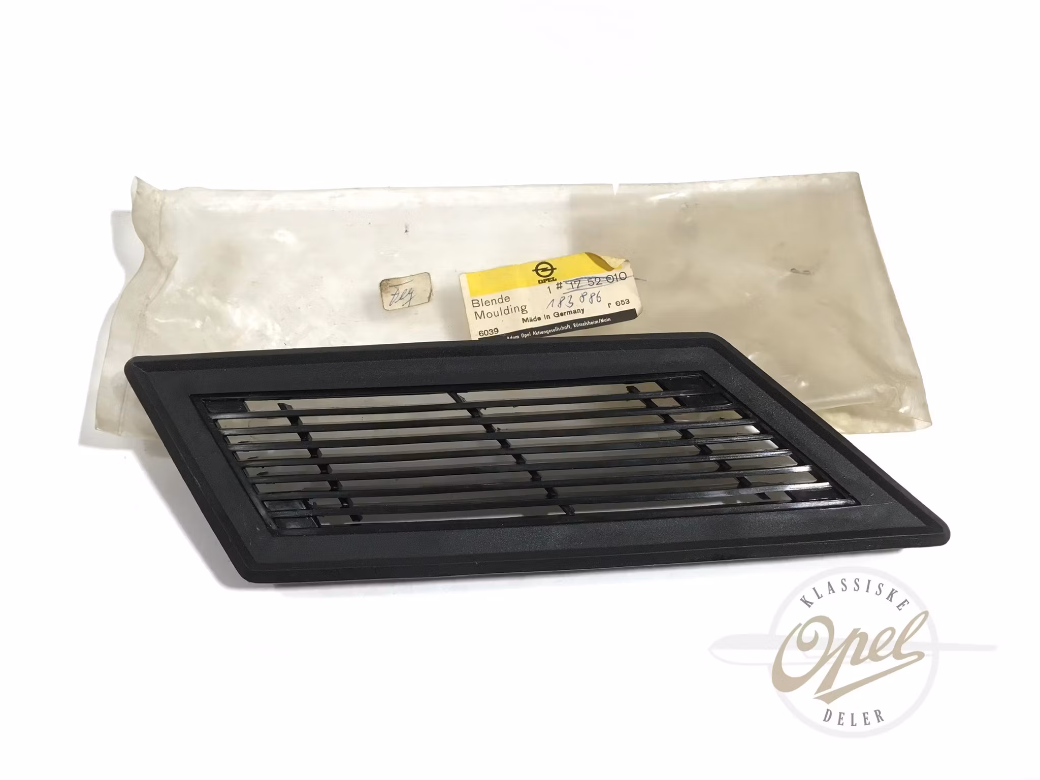 Lufteventil bakskjerm venstre