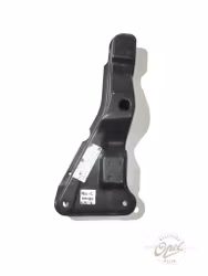 Travers høyre foran