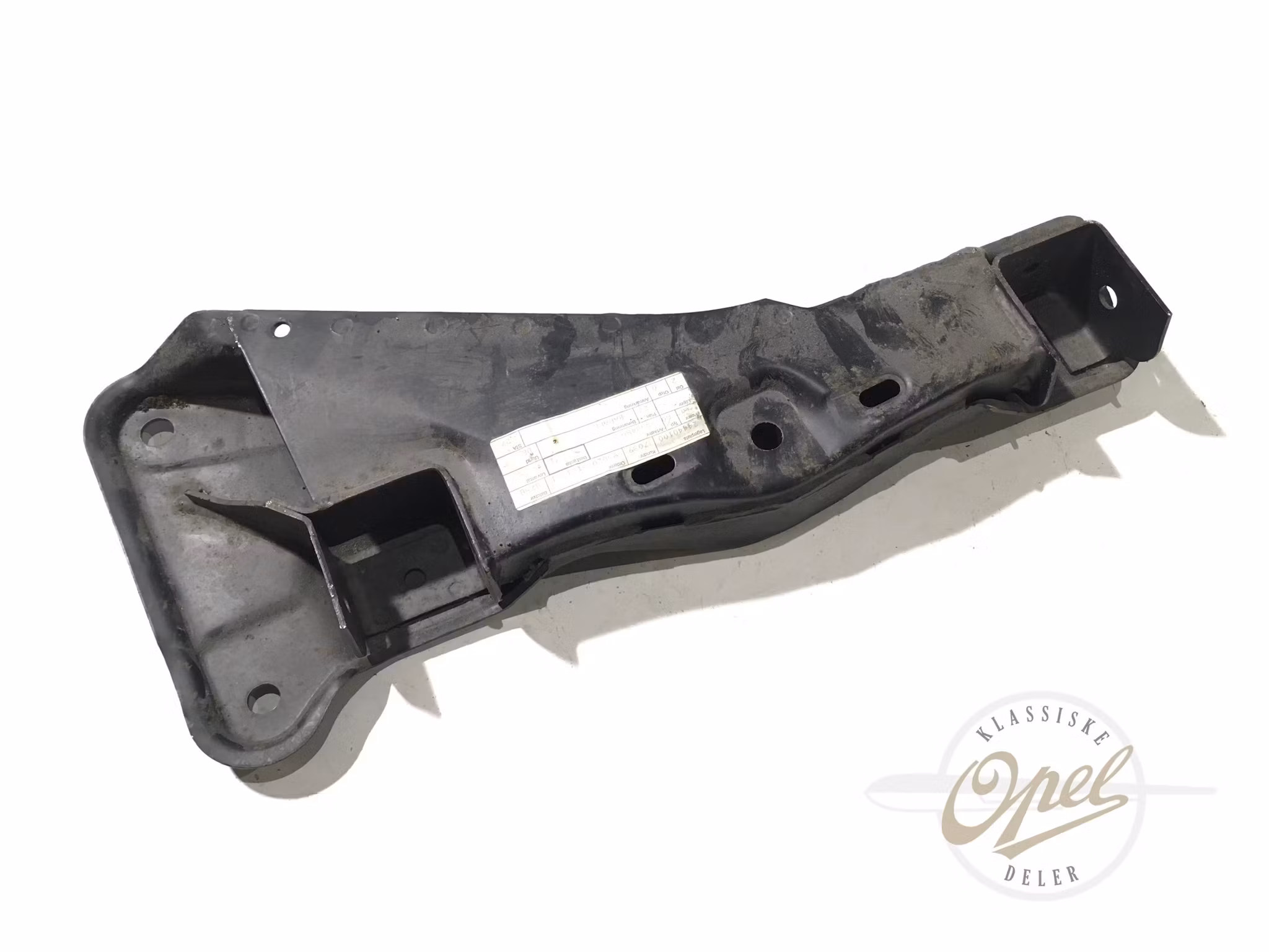 Travers venstre foran