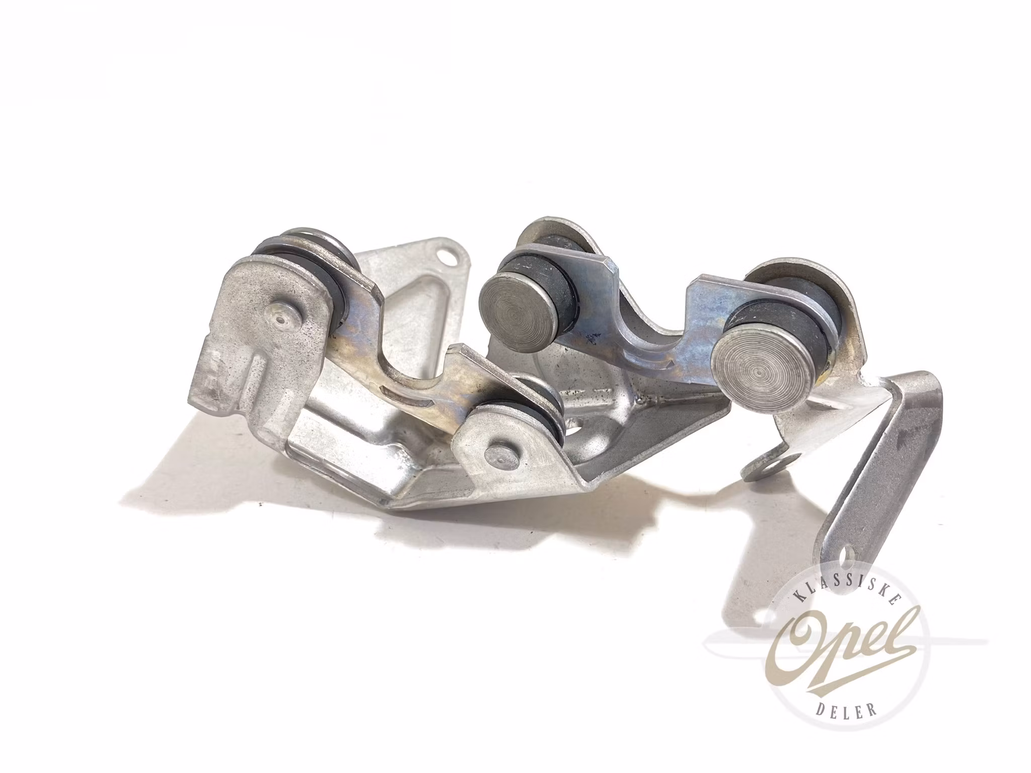 Festebrakett til girwire