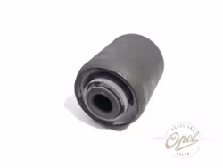 Fremre foring på nedre bærearm