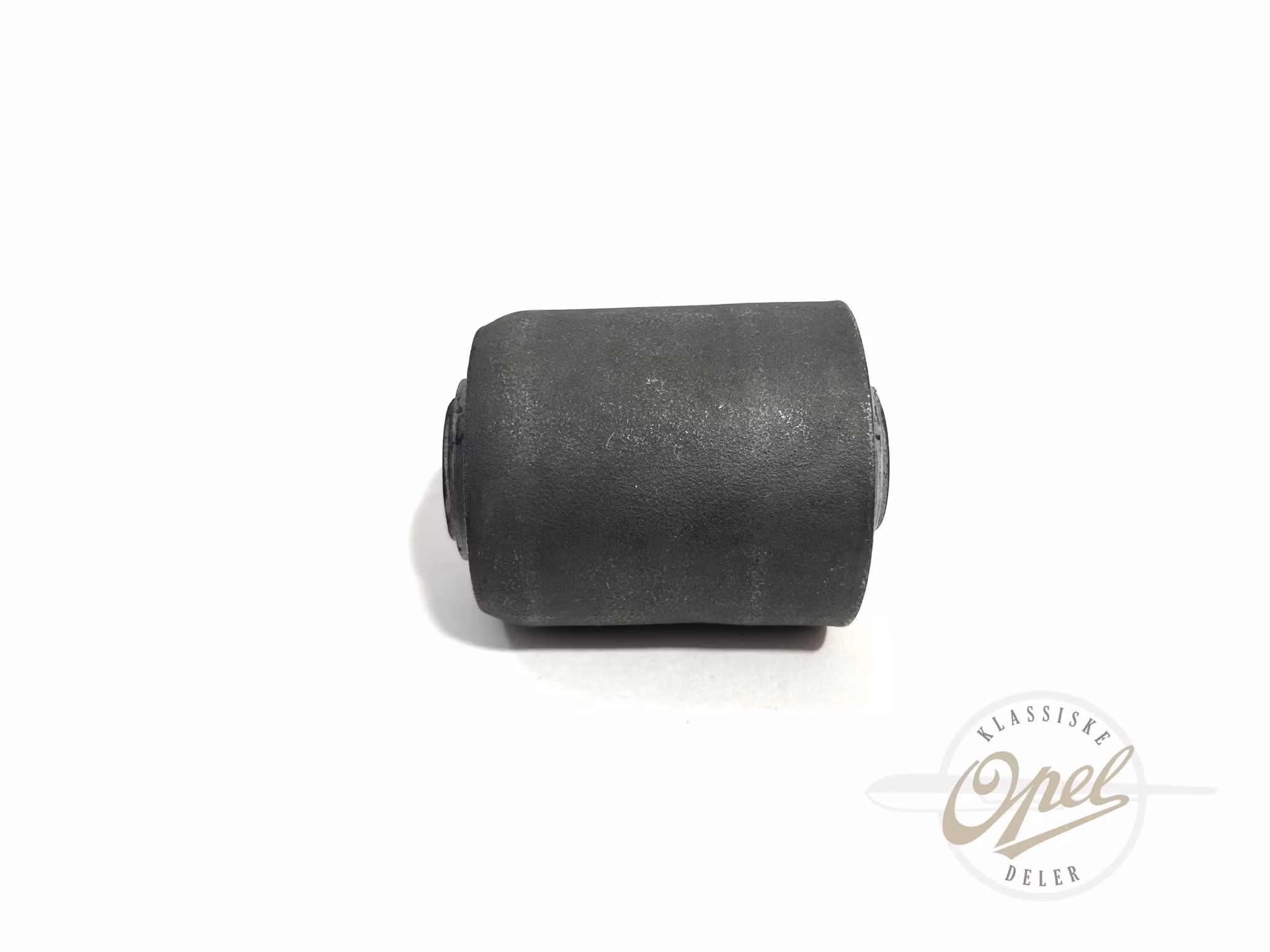 Fremre foring på nedre bærearm