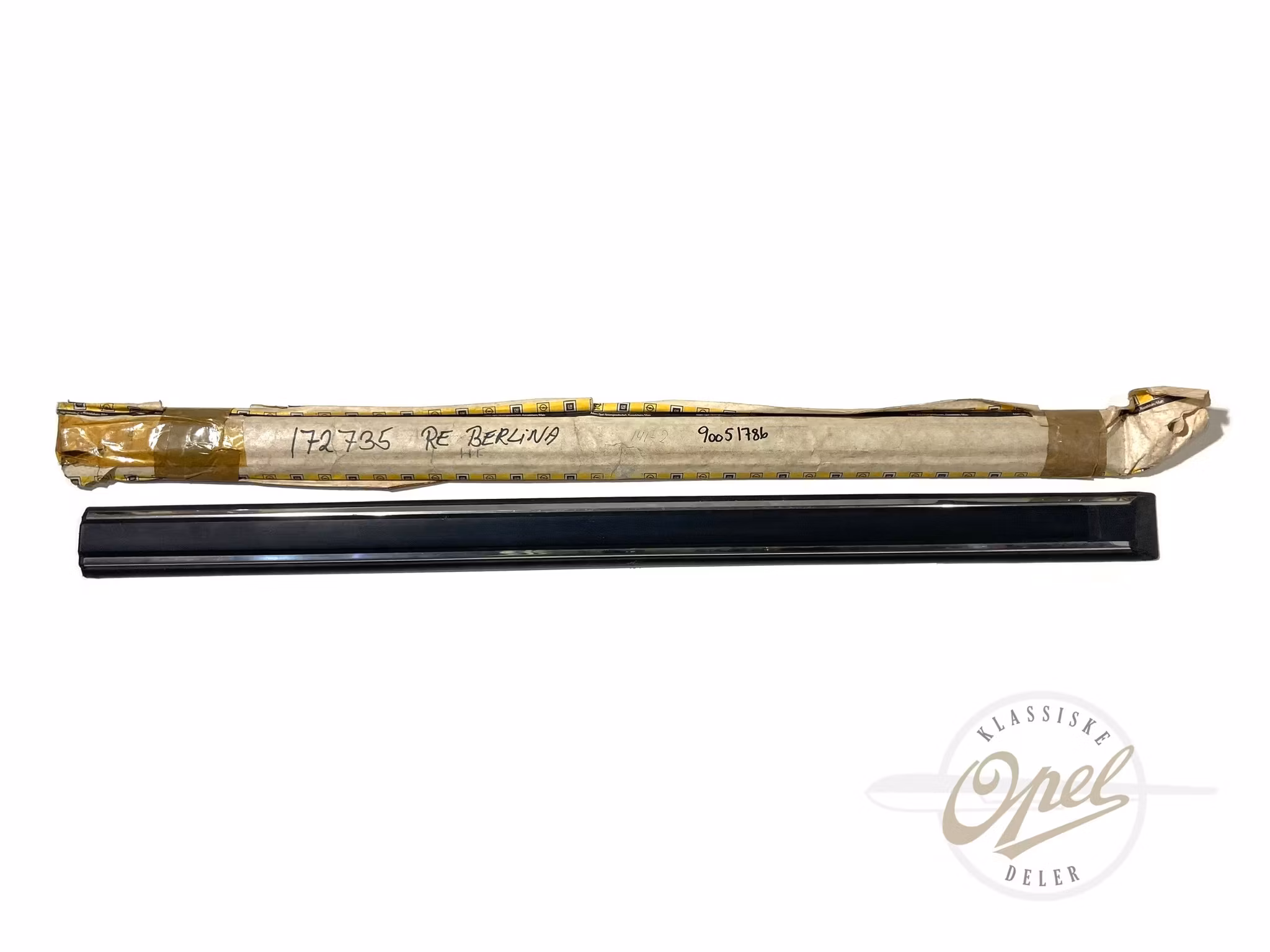 Pyntelist til høyre fordør