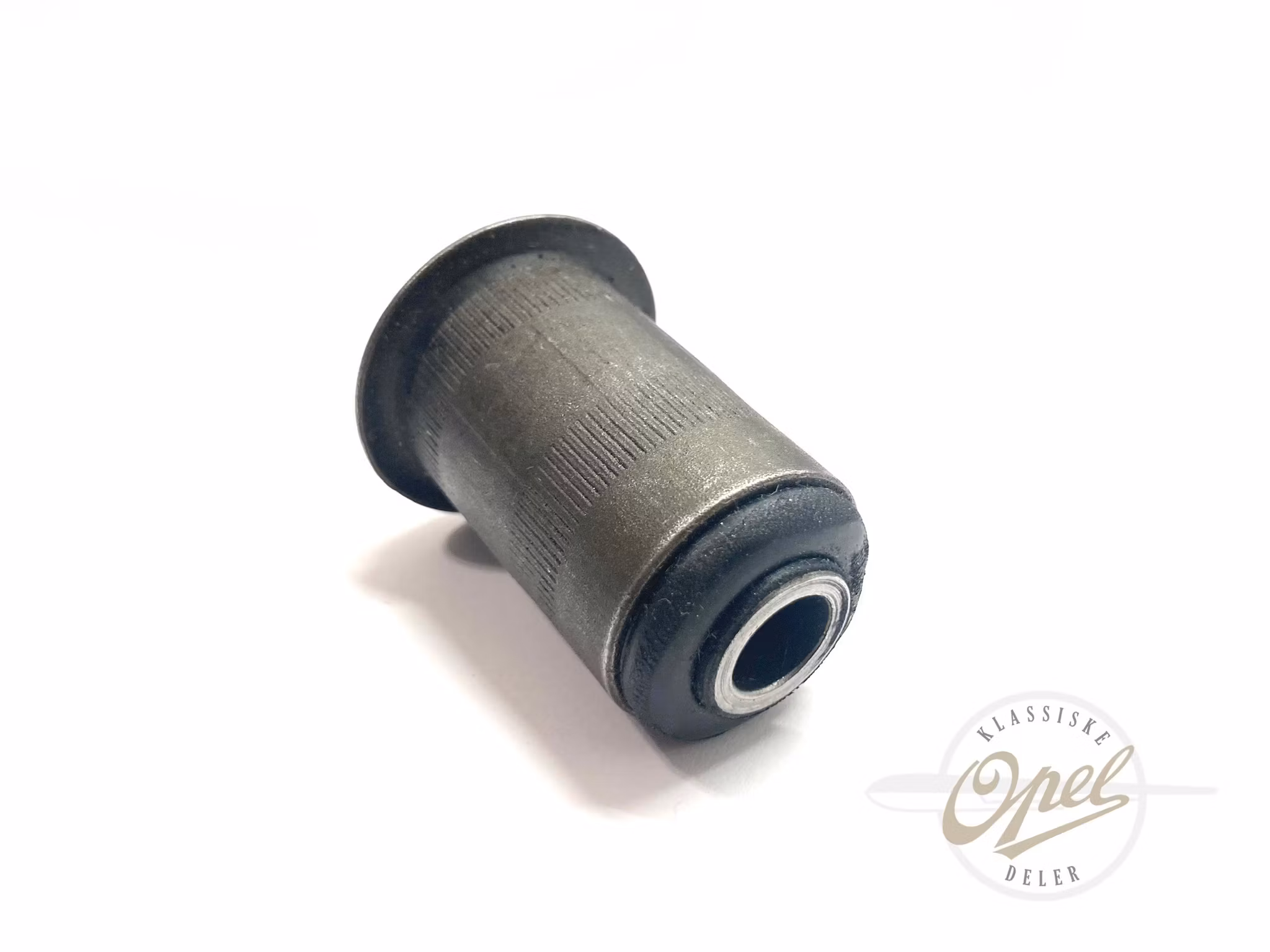 Foring til nedre bærearm foran