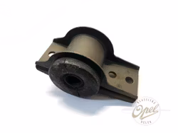 Venstre foring til øvre hjelperamme