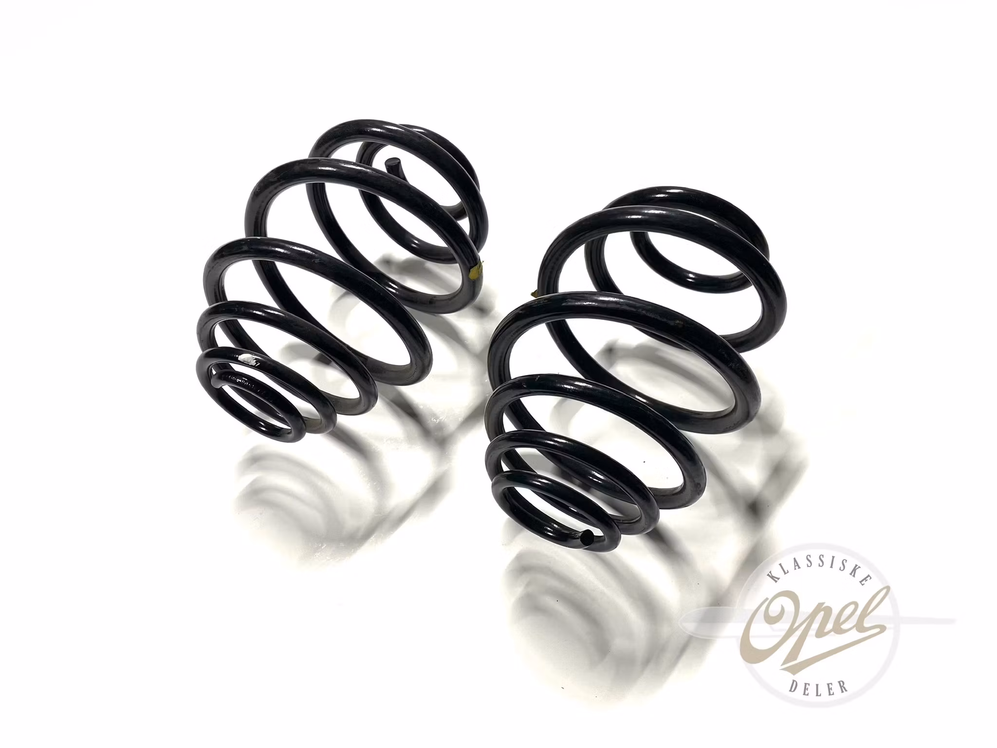 Spiralfjær sett bak