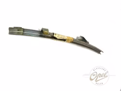 Føringskinne til vindu venstre (Manta)