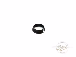Grounding plate for cigarette lighter
