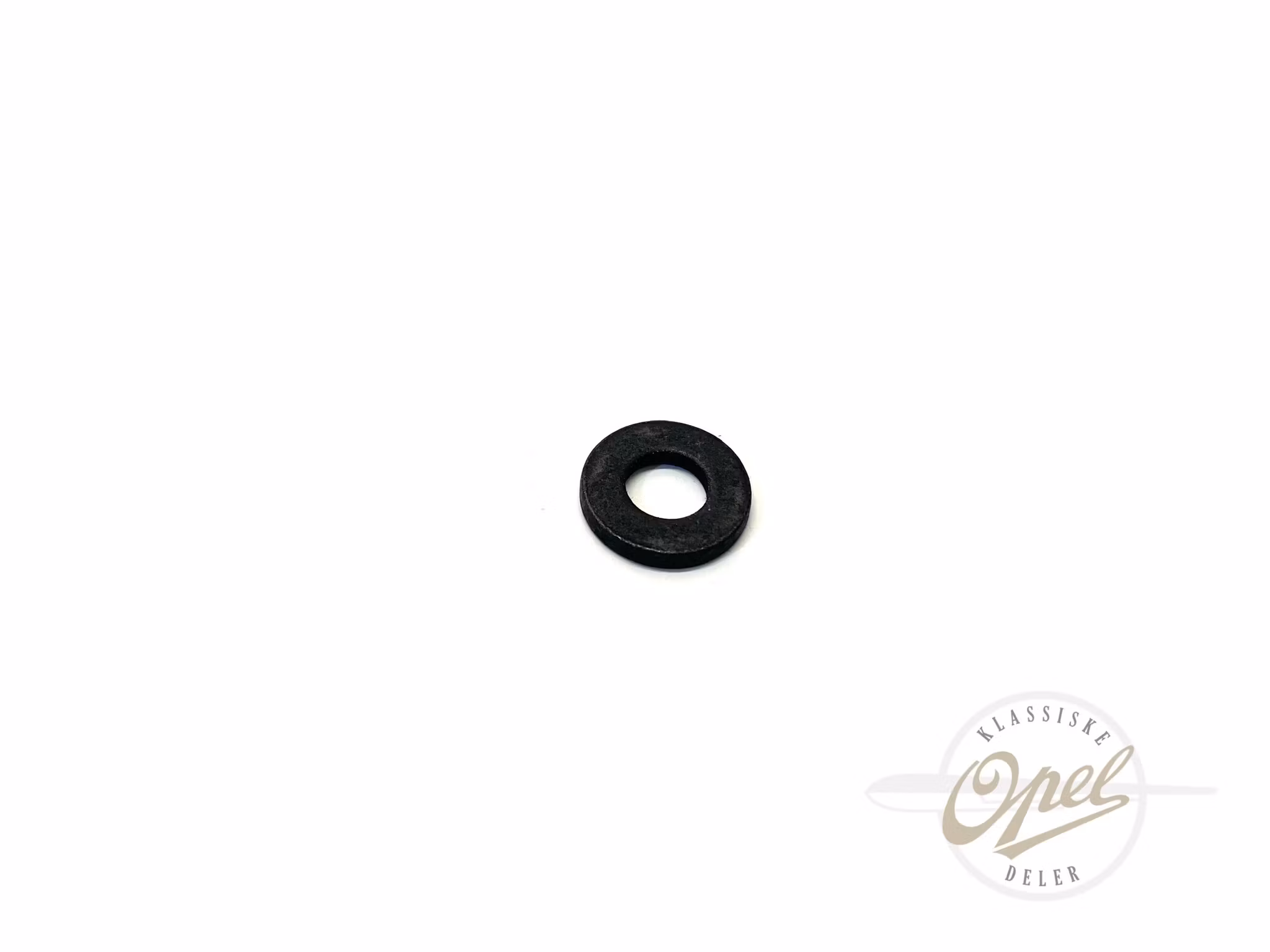Grounding plate for cigarette lighter