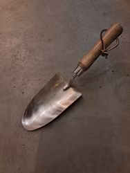 Trädgårds spade