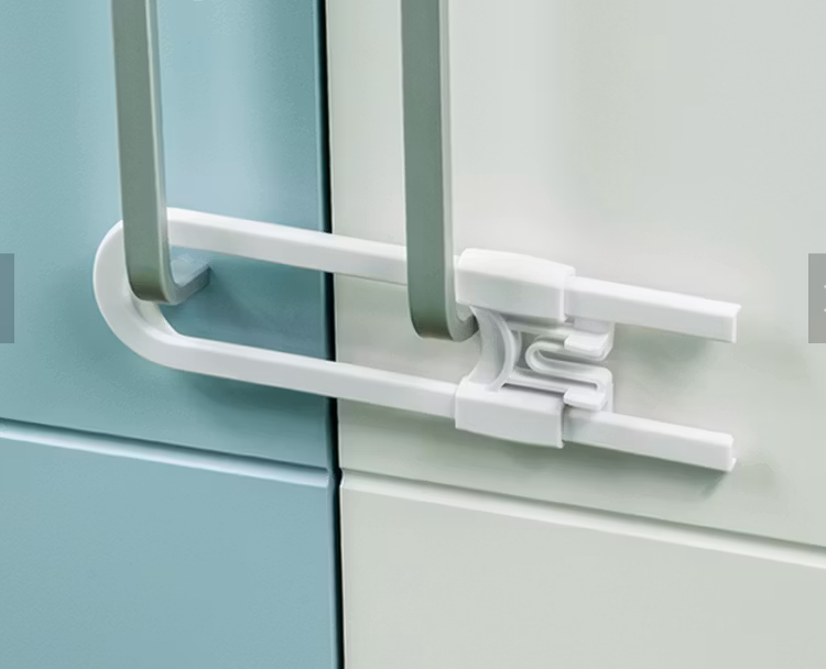 lås til skabe med dobbeltdøre