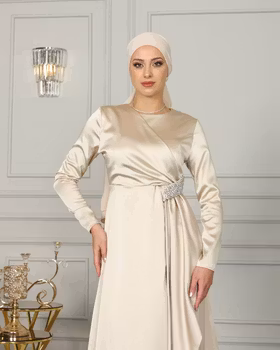 Långärmade klänningar Beige