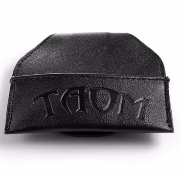 Taom Kritt holder i Skinn