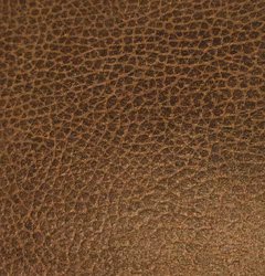 Ku skinn brunt m prikker 8VBP