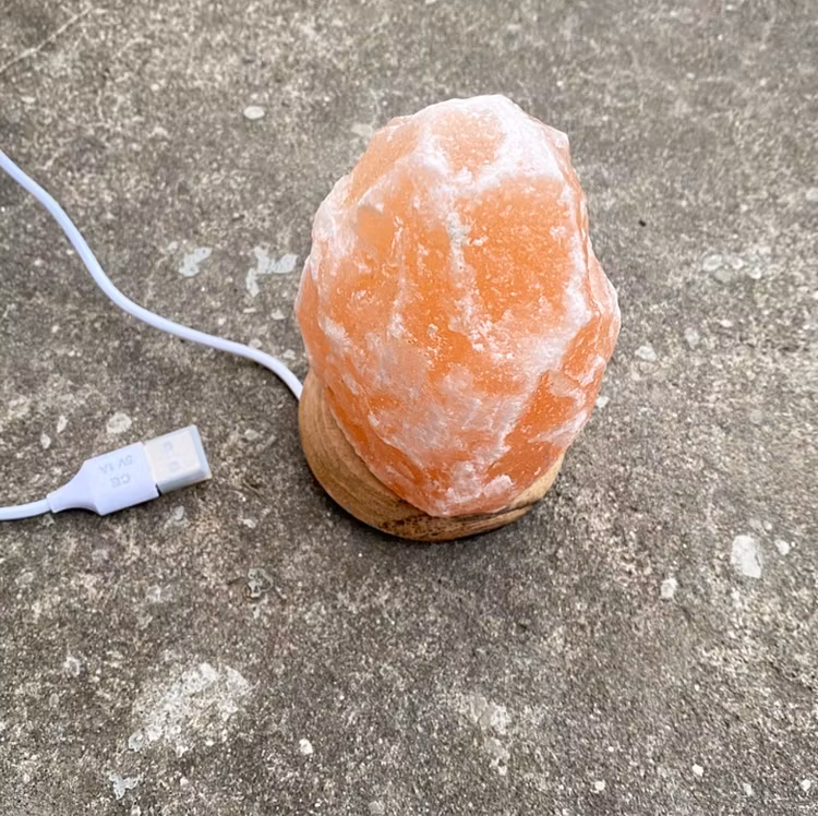 FÖRBESTÄLLNING saltlampa (med usb-kabel)