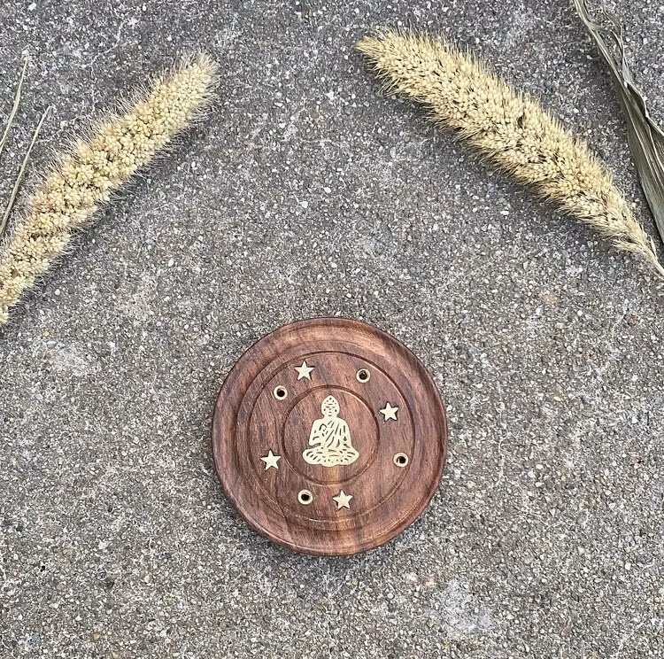Rökelsehållare för pinnar med buddha emblem